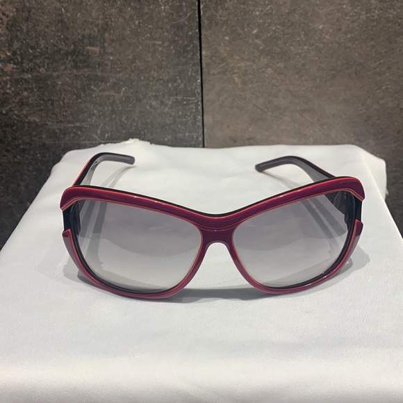 Diesel Sunglasses with box - Picture 3 of 11